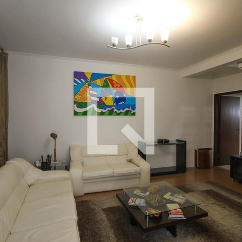 Casa à venda com 150m², 3 quartos e 4 vagasSala