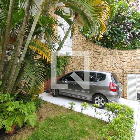 Casa à venda com 150m², 3 quartos e 4 vagasGaragem
