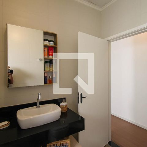 Casa à venda com 150m², 3 quartos e 4 vagasBanheiro