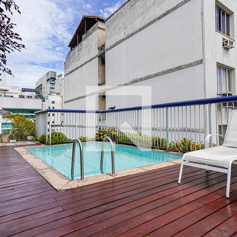 Apartamento à venda com 216m², 3 quartos e 2 vagas Apartamento à venda com 216m², 3 quartos e 2 vagasÁrea Externa