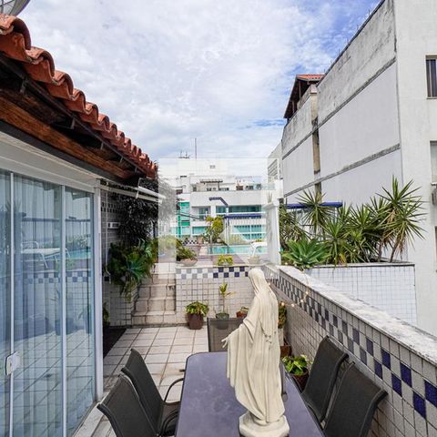 Apartamento à venda com 216m², 3 quartos e 2 vagas Apartamento à venda com 216m², 3 quartos e 2 vagasÁrea Externa