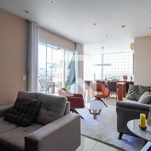 Apartamento à venda com 216m², 3 quartos e 2 vagas Apartamento à venda com 216m², 3 quartos e 2 vagasSala