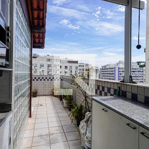Apartamento à venda com 216m², 3 quartos e 2 vagas Apartamento à venda com 216m², 3 quartos e 2 vagasÁrea Externa