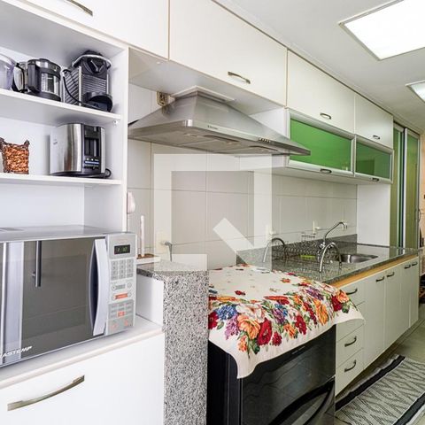 Apartamento à venda com 216m², 3 quartos e 2 vagas Apartamento à venda com 216m², 3 quartos e 2 vagasCozinha