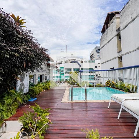 Apartamento à venda com 216m², 3 quartos e 2 vagas Apartamento à venda com 216m², 3 quartos e 2 vagasÁrea Externa