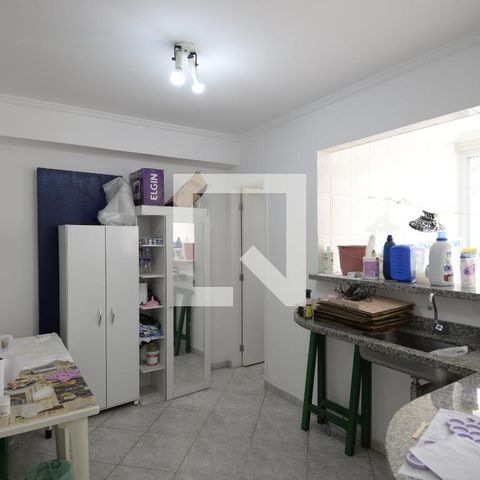 Casa à venda com 195m², 4 quartos e 5 vagasCozinha Garagem