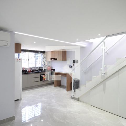 Casa à venda com 195m², 4 quartos e 5 vagasStudio