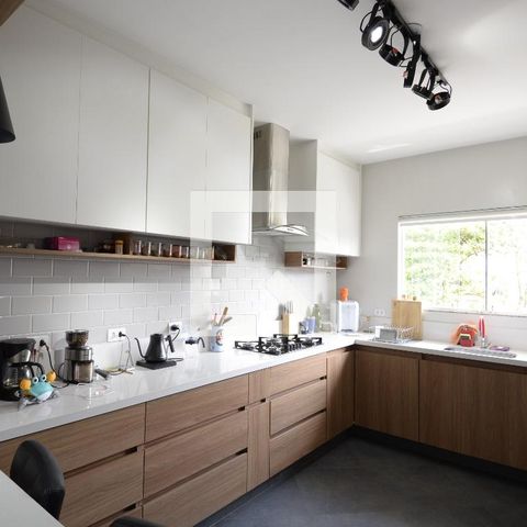 Casa à venda com 195m², 4 quartos e 5 vagasCozinha