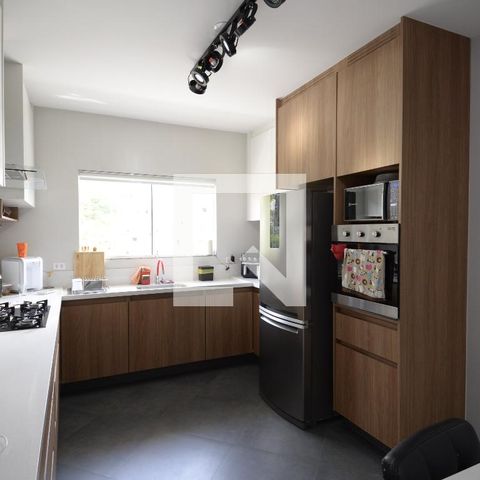 Casa à venda com 195m², 4 quartos e 5 vagasCozinha