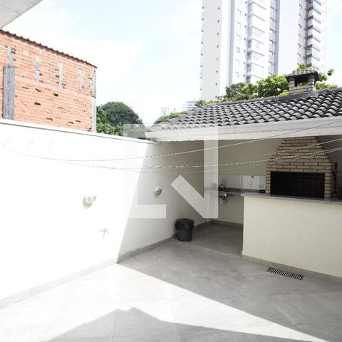 Casa à venda com 195m², 4 quartos e 5 vagasQuintal
