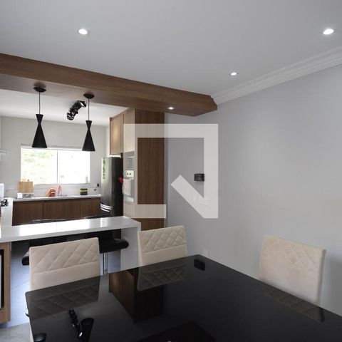 Casa à venda com 195m², 4 quartos e 5 vagasCozinha