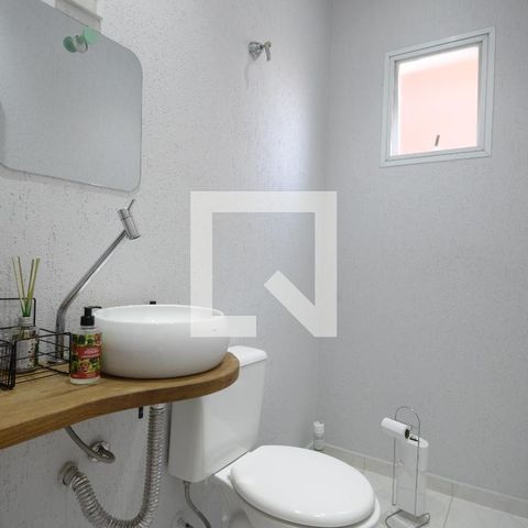 Casa à venda com 195m², 4 quartos e 5 vagasLavabo