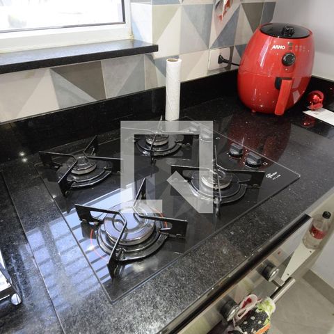 Casa à venda com 195m², 4 quartos e 5 vagasStudio