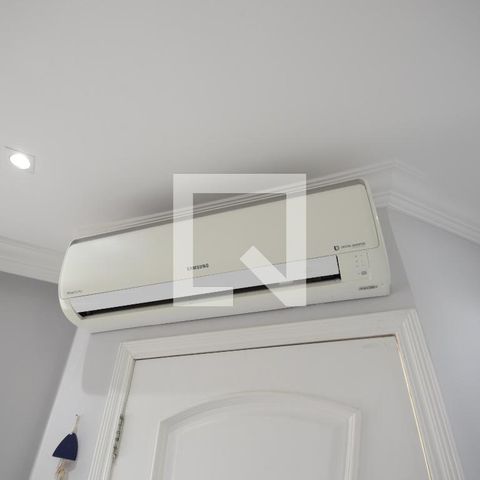 Casa à venda com 195m², 4 quartos e 5 vagasSala