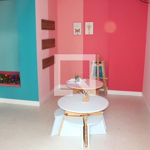 Apartamento à venda com 35m², 2 quartos e sem vagaÁrea comum