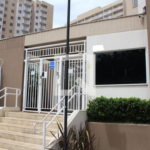 Apartamento à venda com 35m², 2 quartos e sem vagaÁrea comum