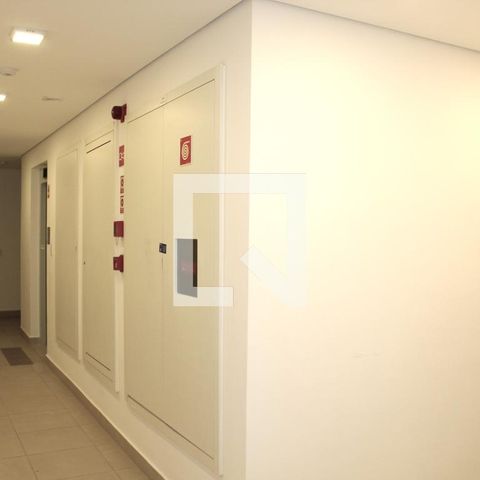 Apartamento à venda com 35m², 2 quartos e sem vagaÁrea comum