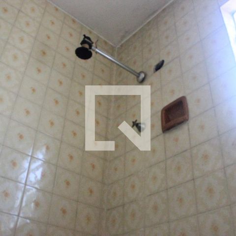 Casa à venda com 200m², 4 quartos e 3 vagasBanheiro 4