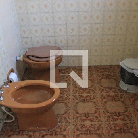 Casa à venda com 200m², 4 quartos e 3 vagasBanheiro 4