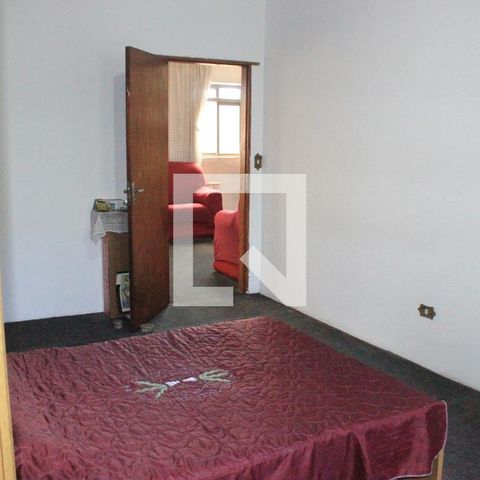 Casa à venda com 200m², 4 quartos e 3 vagasSuíte