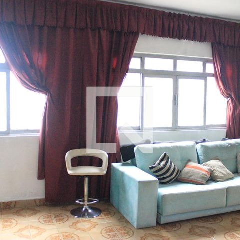 Casa à venda com 200m², 4 quartos e 3 vagasSala