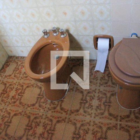 Casa à venda com 200m², 4 quartos e 3 vagasBanheiro 4