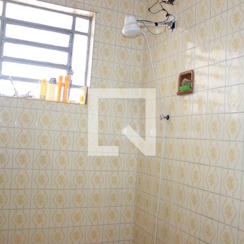 Casa à venda com 200m², 4 quartos e 3 vagasBanheiro 1