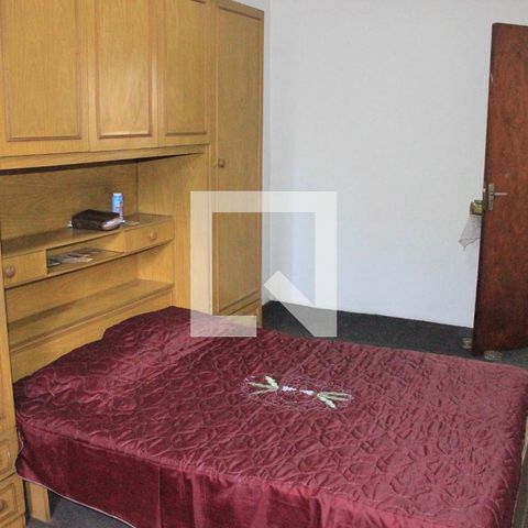 Casa à venda com 200m², 4 quartos e 3 vagasSuíte