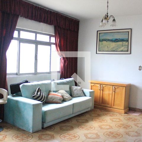 Casa à venda com 200m², 4 quartos e 3 vagasSala