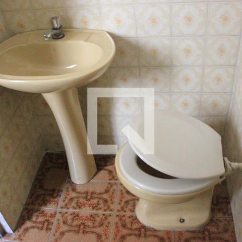 Casa à venda com 200m², 4 quartos e 3 vagasBanheiro da Suíte