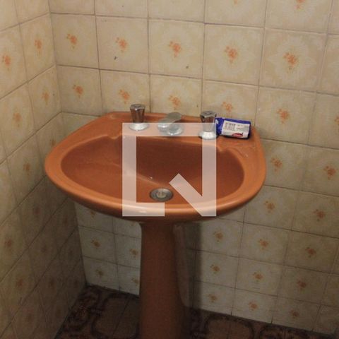 Casa à venda com 200m², 4 quartos e 3 vagasBanheiro 4