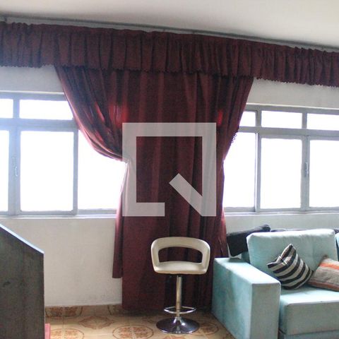 Casa à venda com 200m², 4 quartos e 3 vagasSala