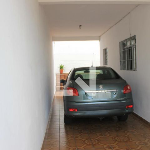 Casa à venda com 200m², 4 quartos e 3 vagasGaragem