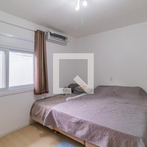 Casa de condomínio à venda com 270m², 5 quartos e 2 vagasQuarto 6