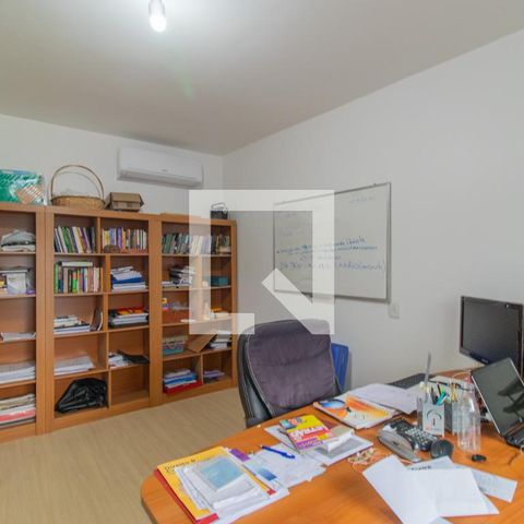 Casa de condomínio à venda com 270m², 5 quartos e 2 vagasQuarto 3