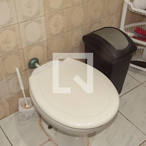 Casa à venda com 400m², 6 quartos e 3 vagasBanheiro
