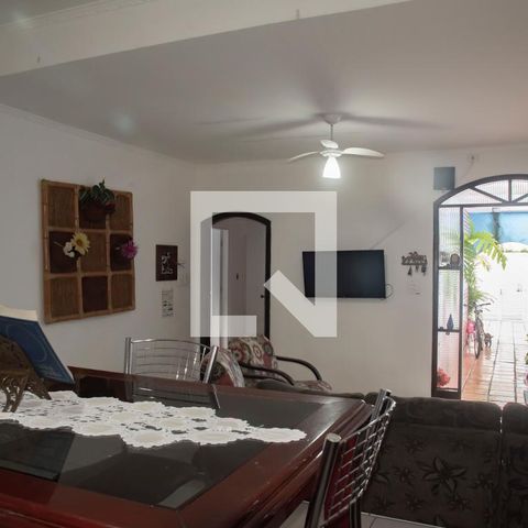 Casa à venda com 400m², 6 quartos e 3 vagasSala