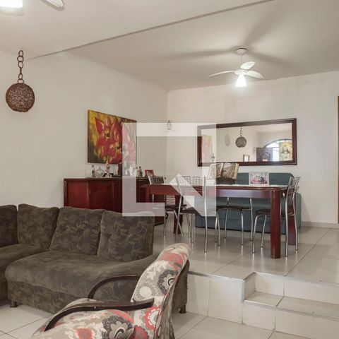 Casa à venda com 400m², 6 quartos e 3 vagasSala