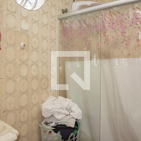 Casa à venda com 400m², 6 quartos e 3 vagasBanheiro