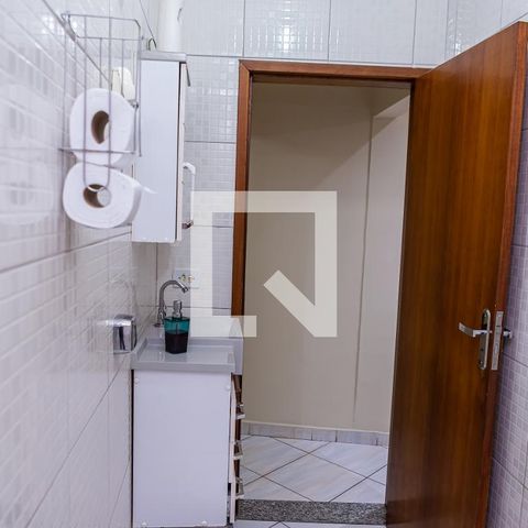 Casa à venda com 120m², 3 quartos e 2 vagas Casa à venda com 120m², 3 quartos e 2 vagasBanheiro 1