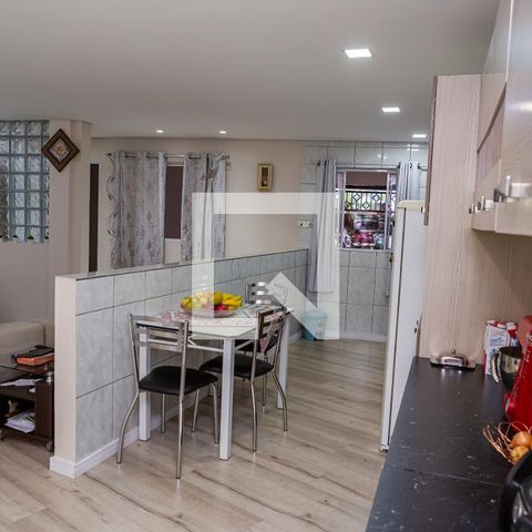 Casa à venda com 120m², 3 quartos e 2 vagas Casa à venda com 120m², 3 quartos e 2 vagascozinha 2