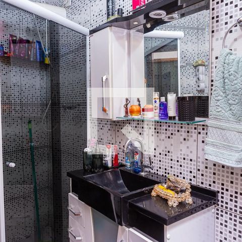 Casa à venda com 120m², 3 quartos e 2 vagas Casa à venda com 120m², 3 quartos e 2 vagasBanheiro do Quarto 2