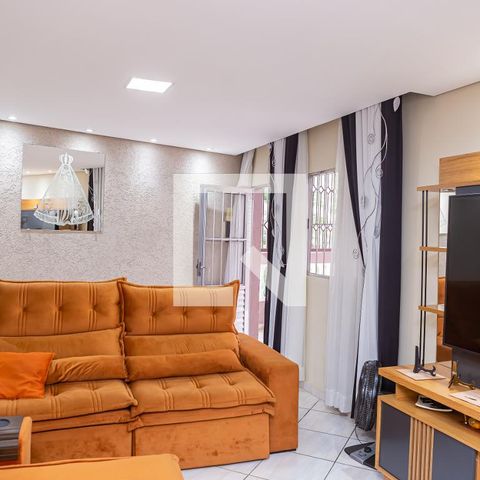 Casa à venda com 120m², 3 quartos e 2 vagas Casa à venda com 120m², 3 quartos e 2 vagasSala 1