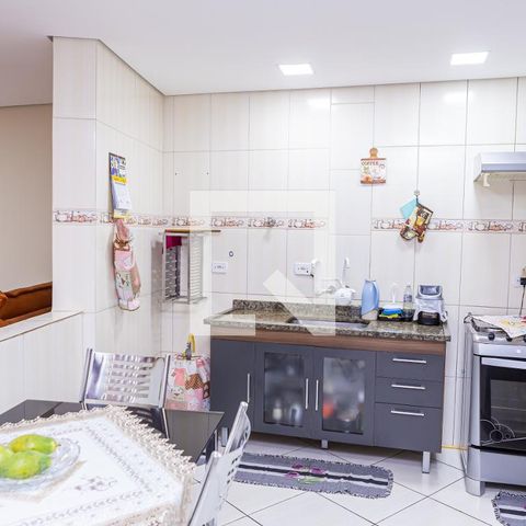 Casa à venda com 120m², 3 quartos e 2 vagas Casa à venda com 120m², 3 quartos e 2 vagasCozinha 1