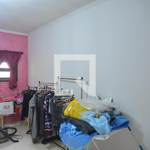 Casa para alugar com 196m², 4 quartos e 2 vagasSala