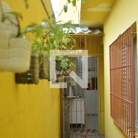 Casa para alugar com 196m², 4 quartos e 2 vagasQuintal