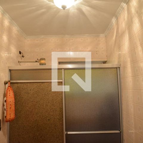 Casa para alugar com 196m², 4 quartos e 2 vagasBanheiro Social