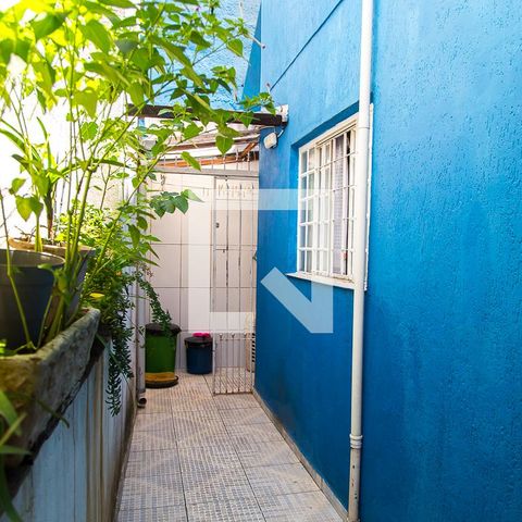 Casa à venda com 250m², 3 quartos e 2 vagas Casa à venda com 250m², 3 quartos e 2 vagasCorredor