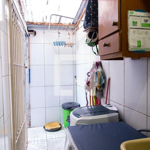 Casa à venda com 250m², 3 quartos e 2 vagas Casa à venda com 250m², 3 quartos e 2 vagasÁrea de Serviço