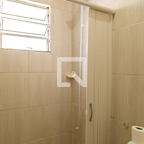 Casa à venda com 250m², 3 quartos e 2 vagas Casa à venda com 250m², 3 quartos e 2 vagasBanheiro da Suíte 3